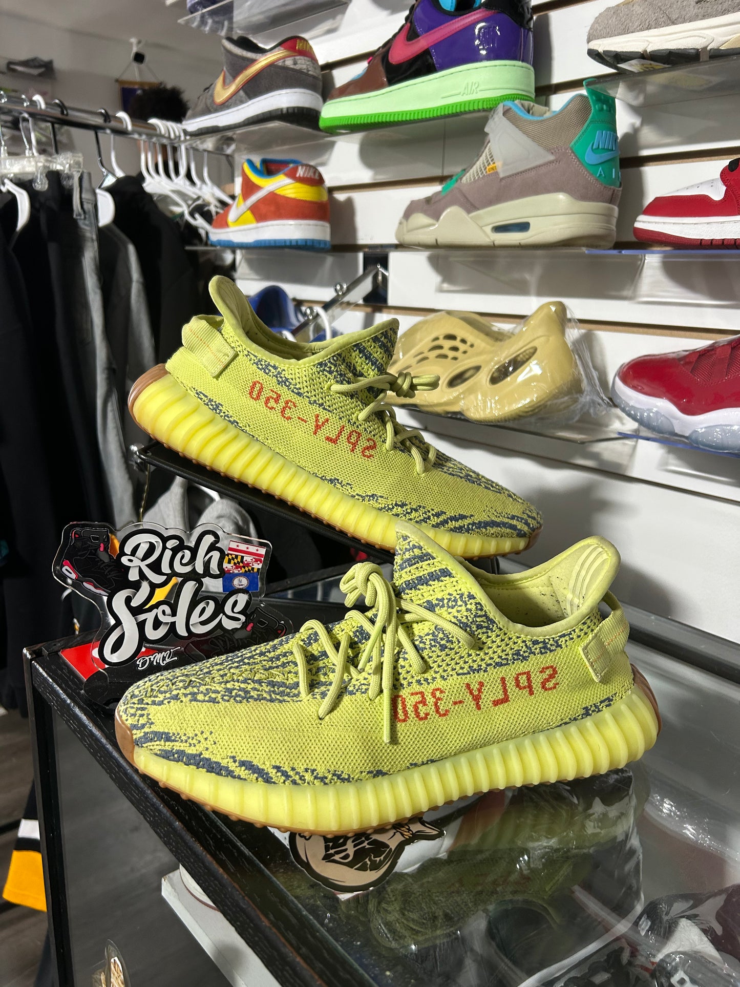 YZY 350 V2 ‘Semi Frozen Yellow’