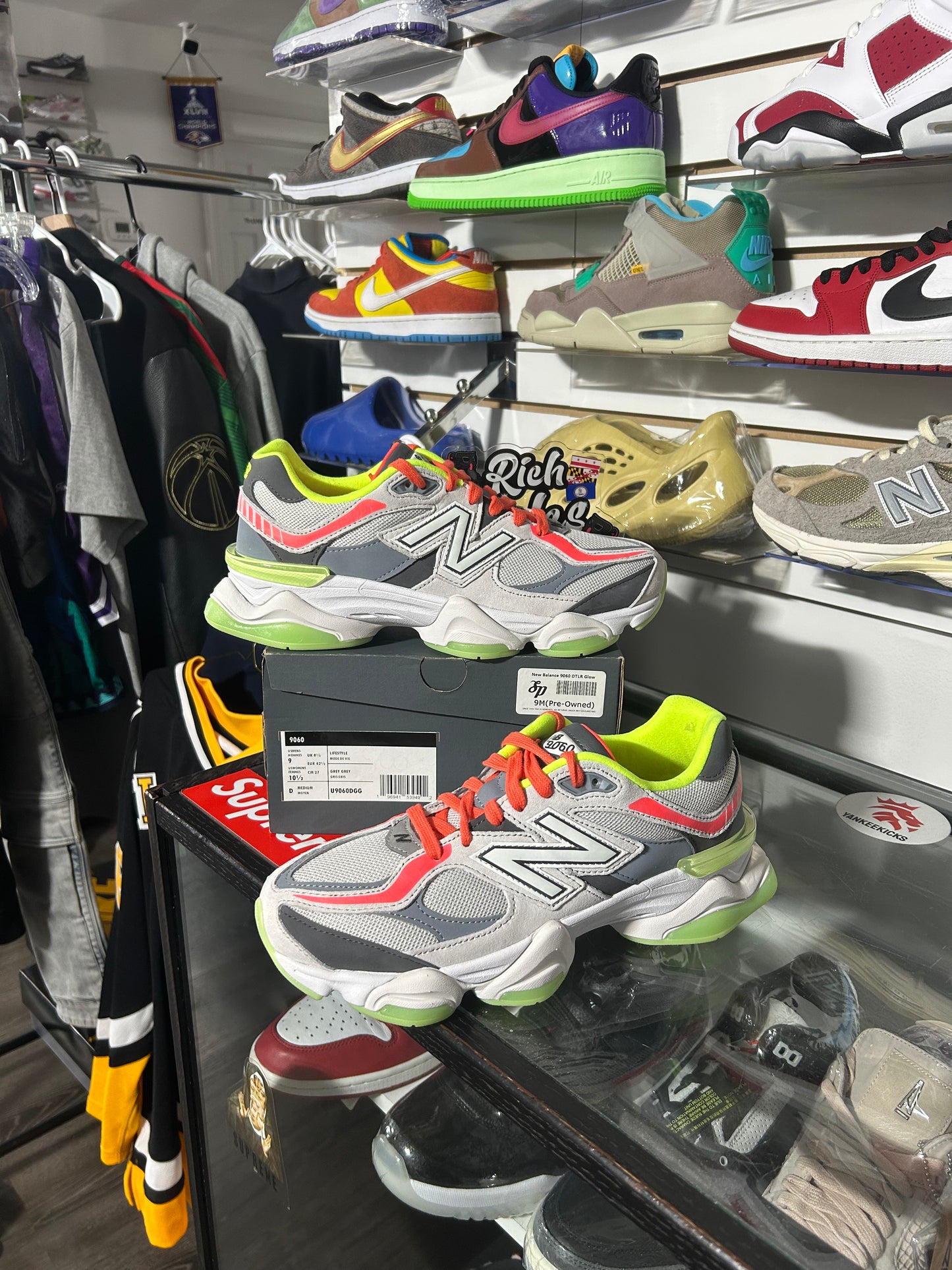 DTLR Glow 9060