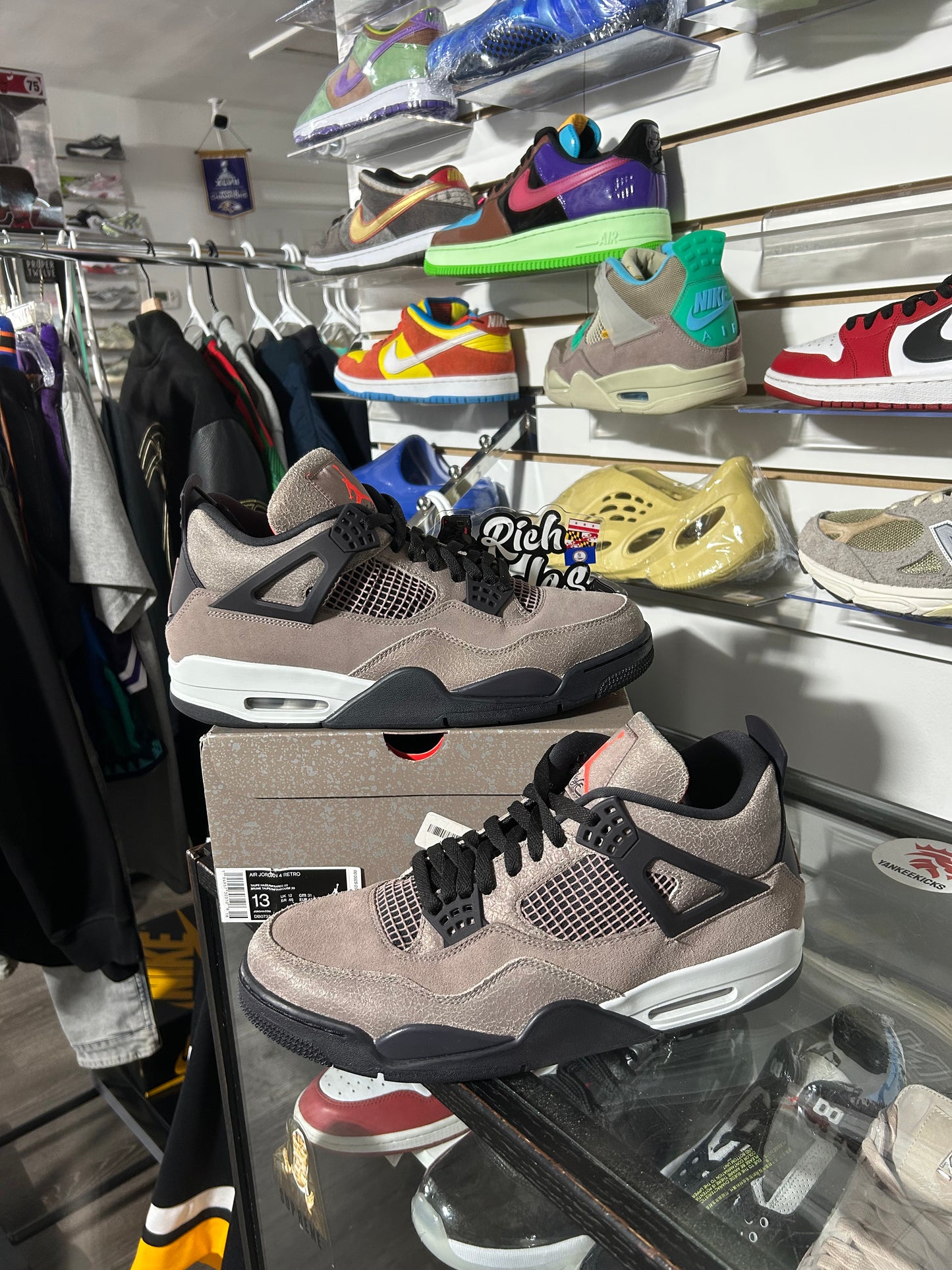 Taupe Haze 4’s