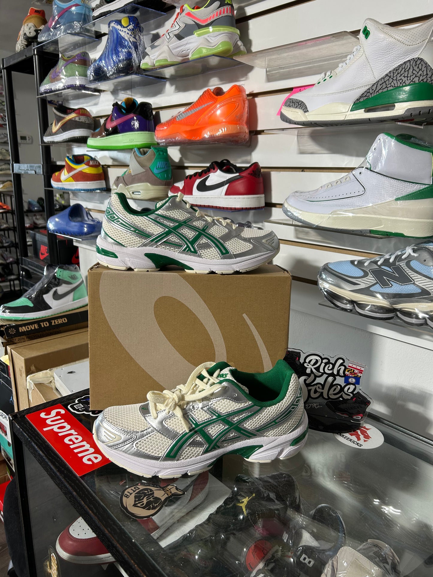 Cream Kale 1130