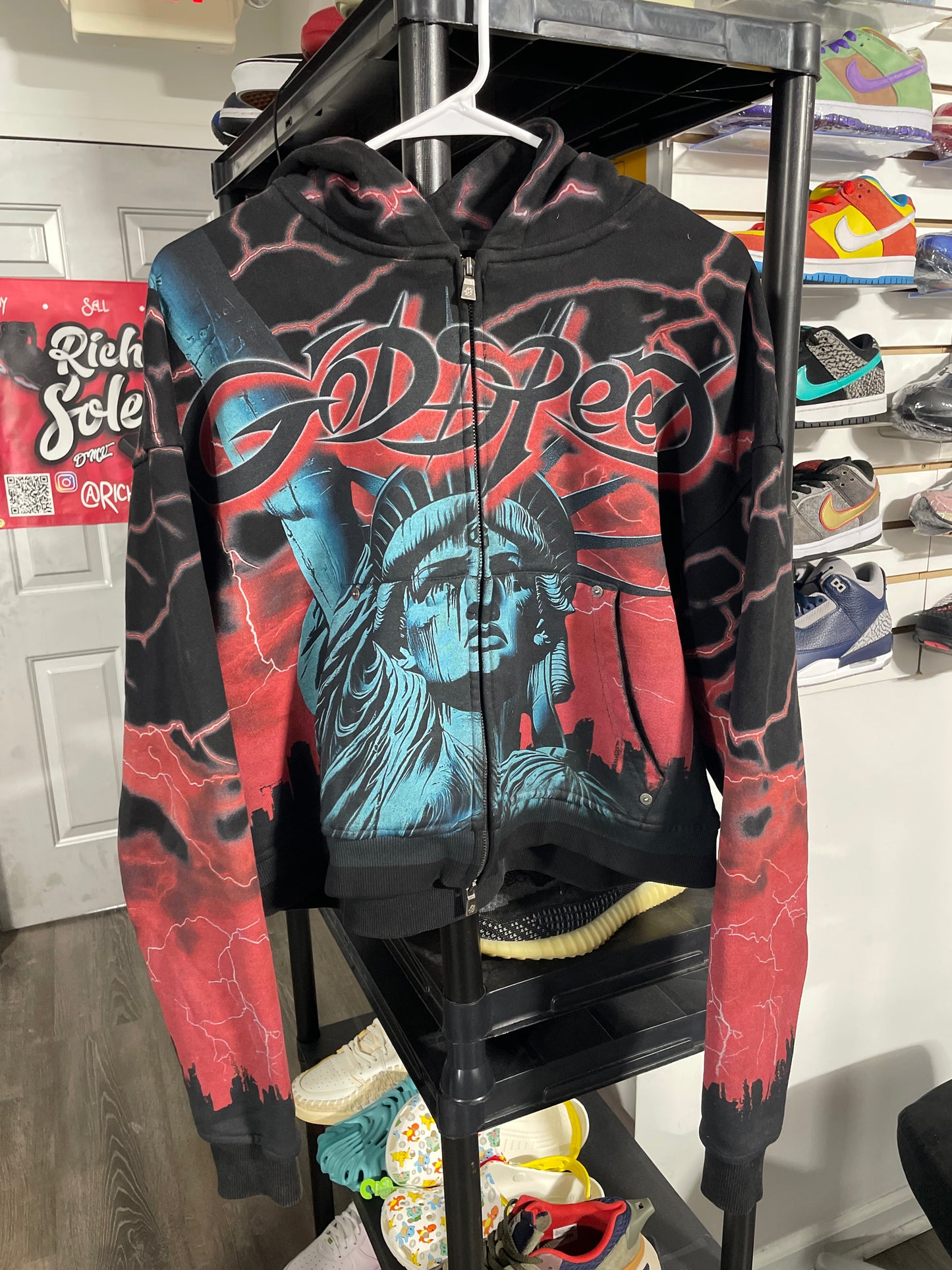 Voltage Zip Up