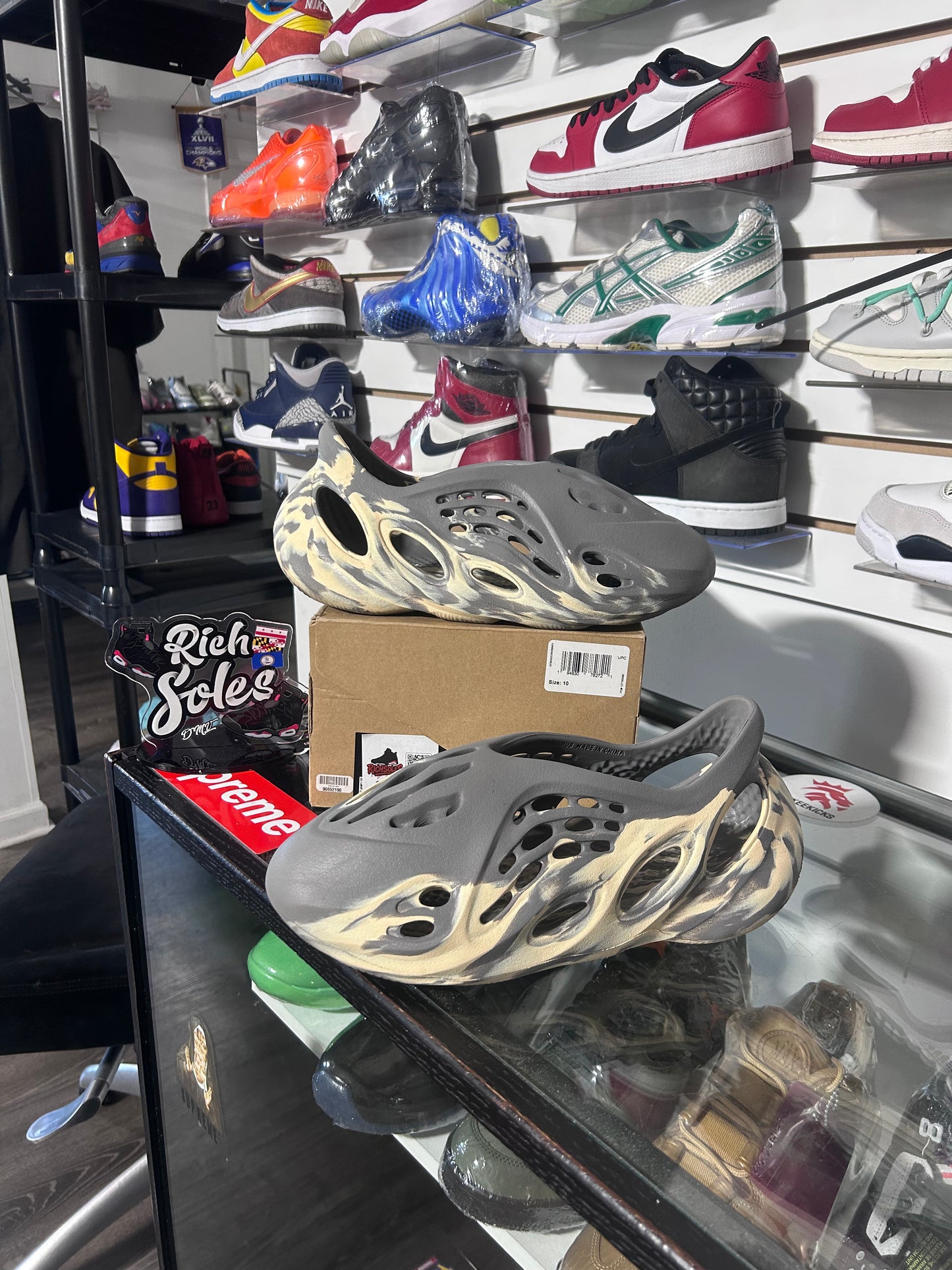 Yzy Foam RNNR Moon Gray
