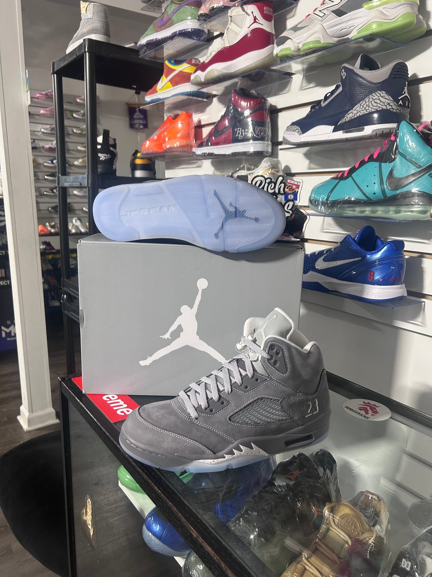 Wolf Grey 5’s