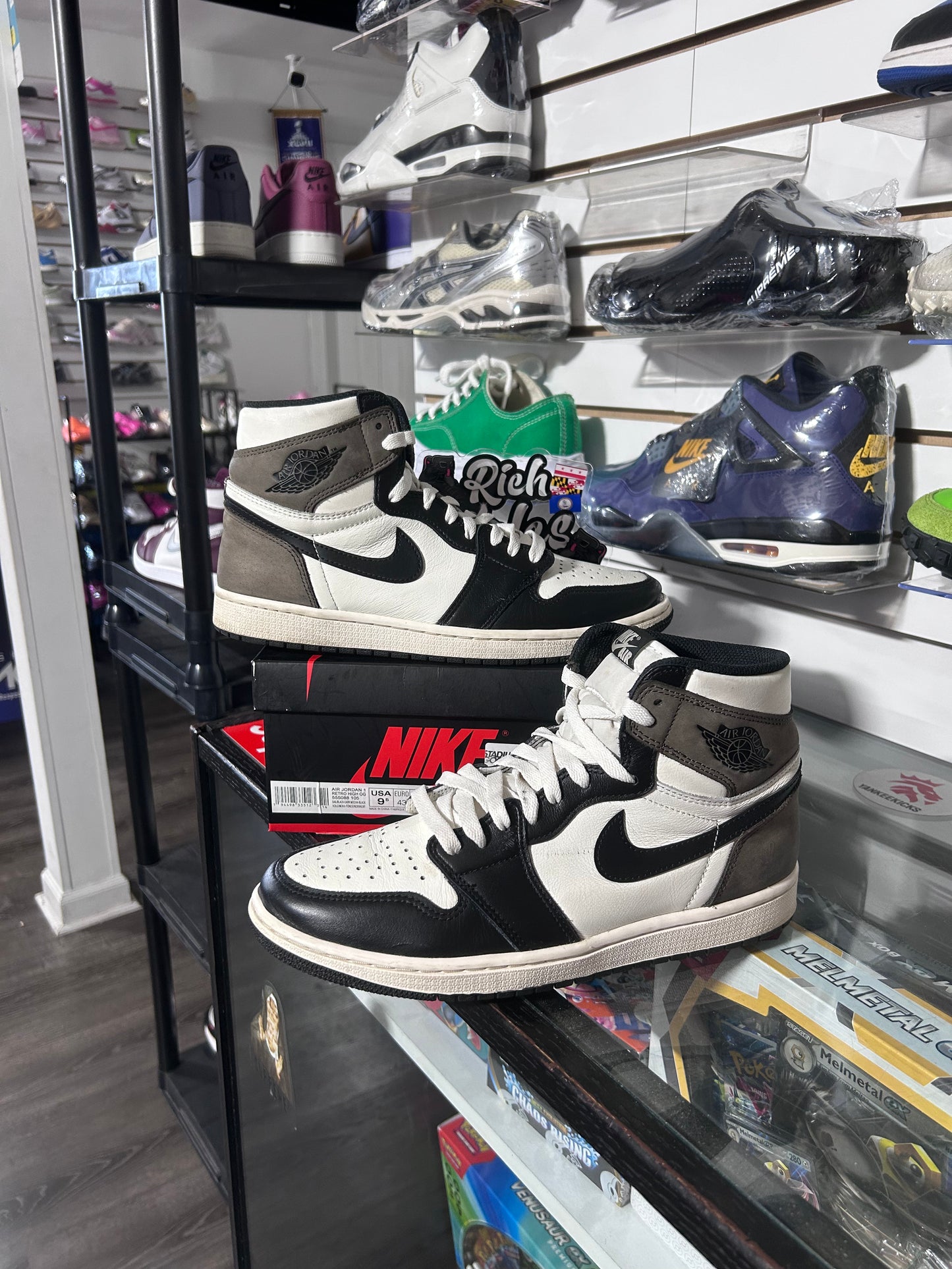 Dark Mocha 1’s