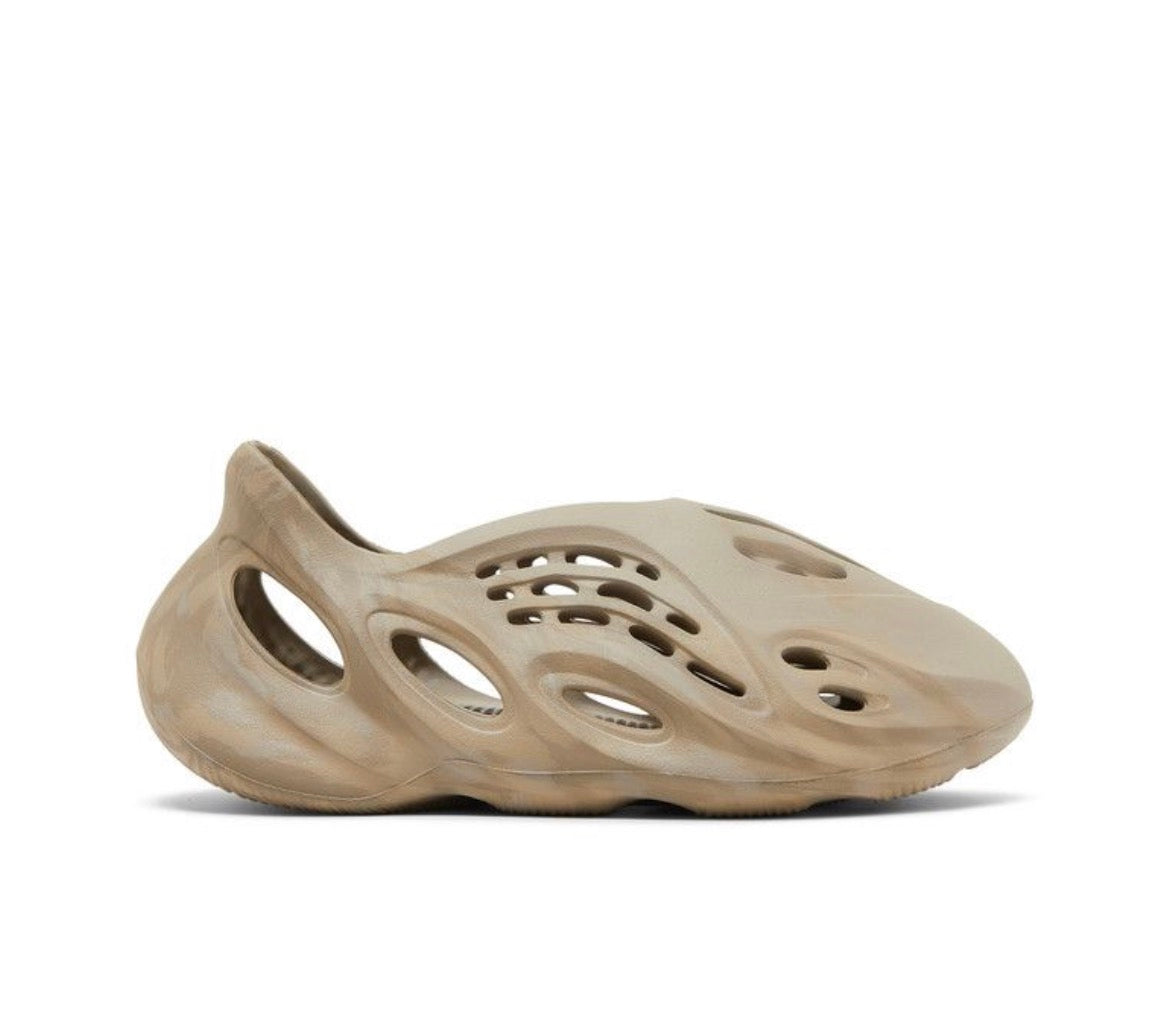 Yzy Foam RNR ‘Stone Sage’