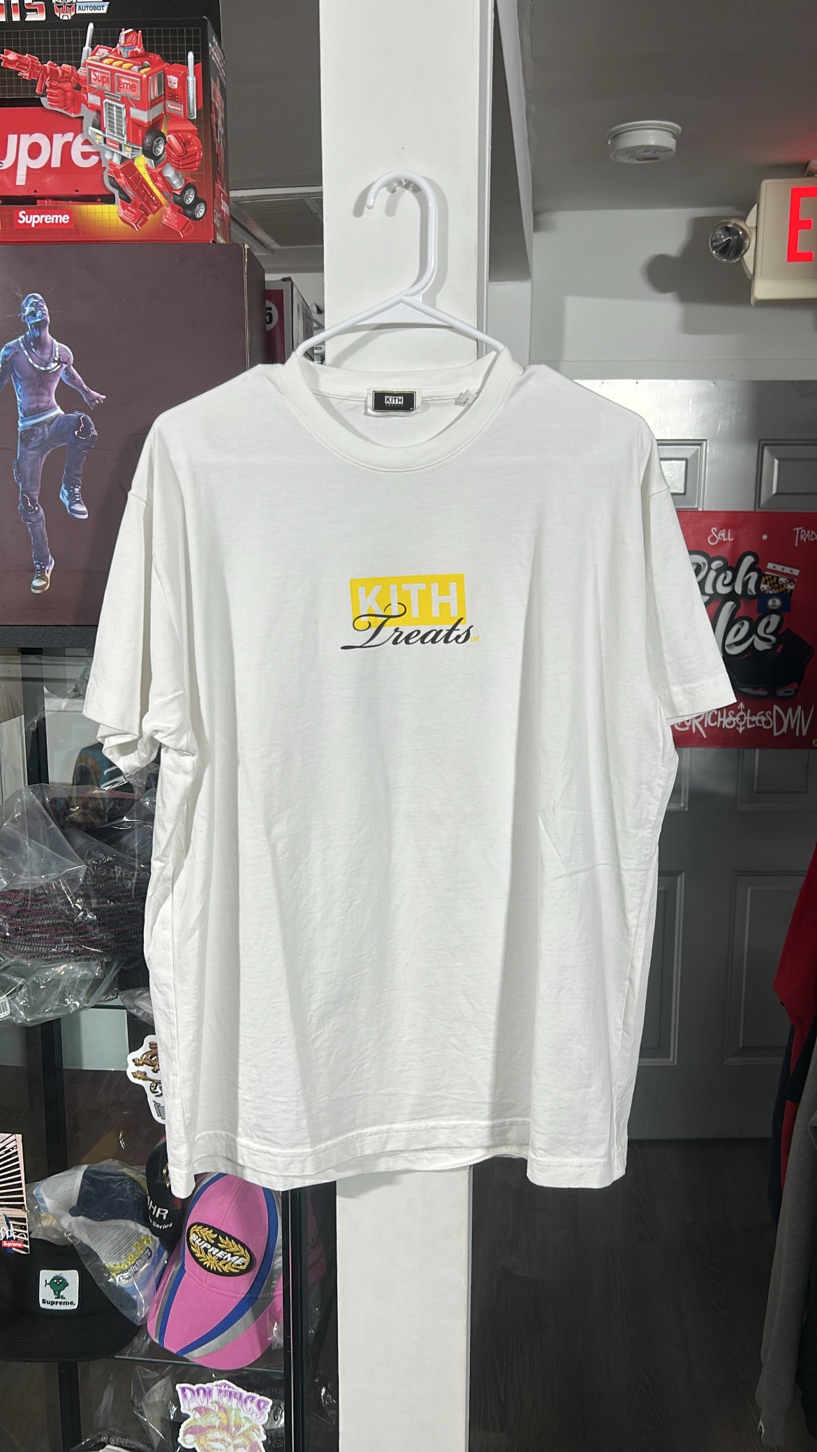 London Café Tee