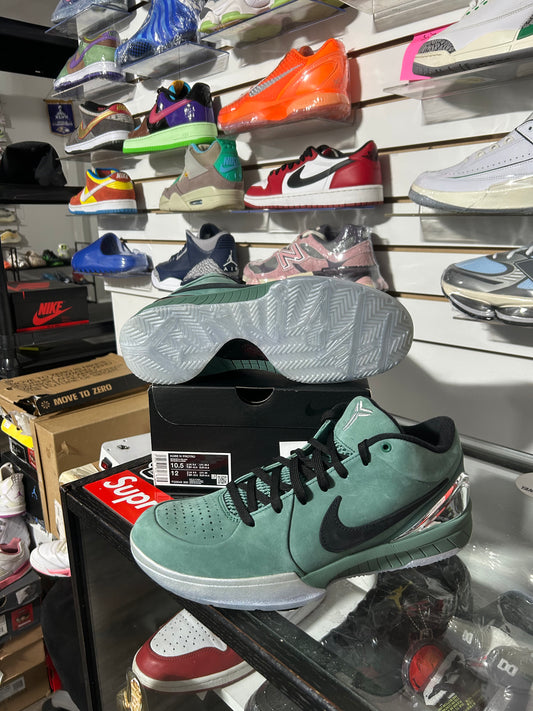 Kobe 4 “Girl Dad”