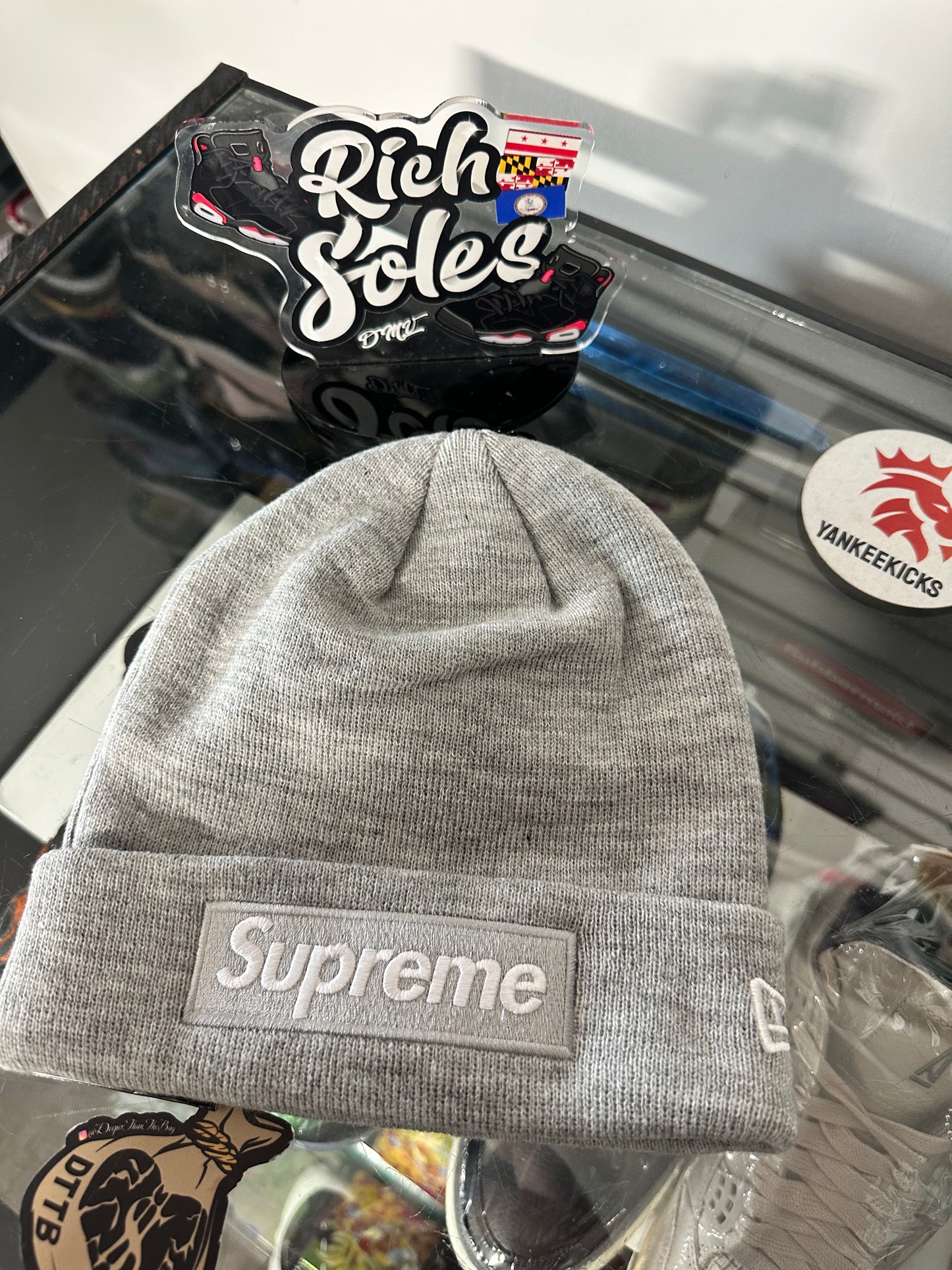 New Era Box Logo Beanie