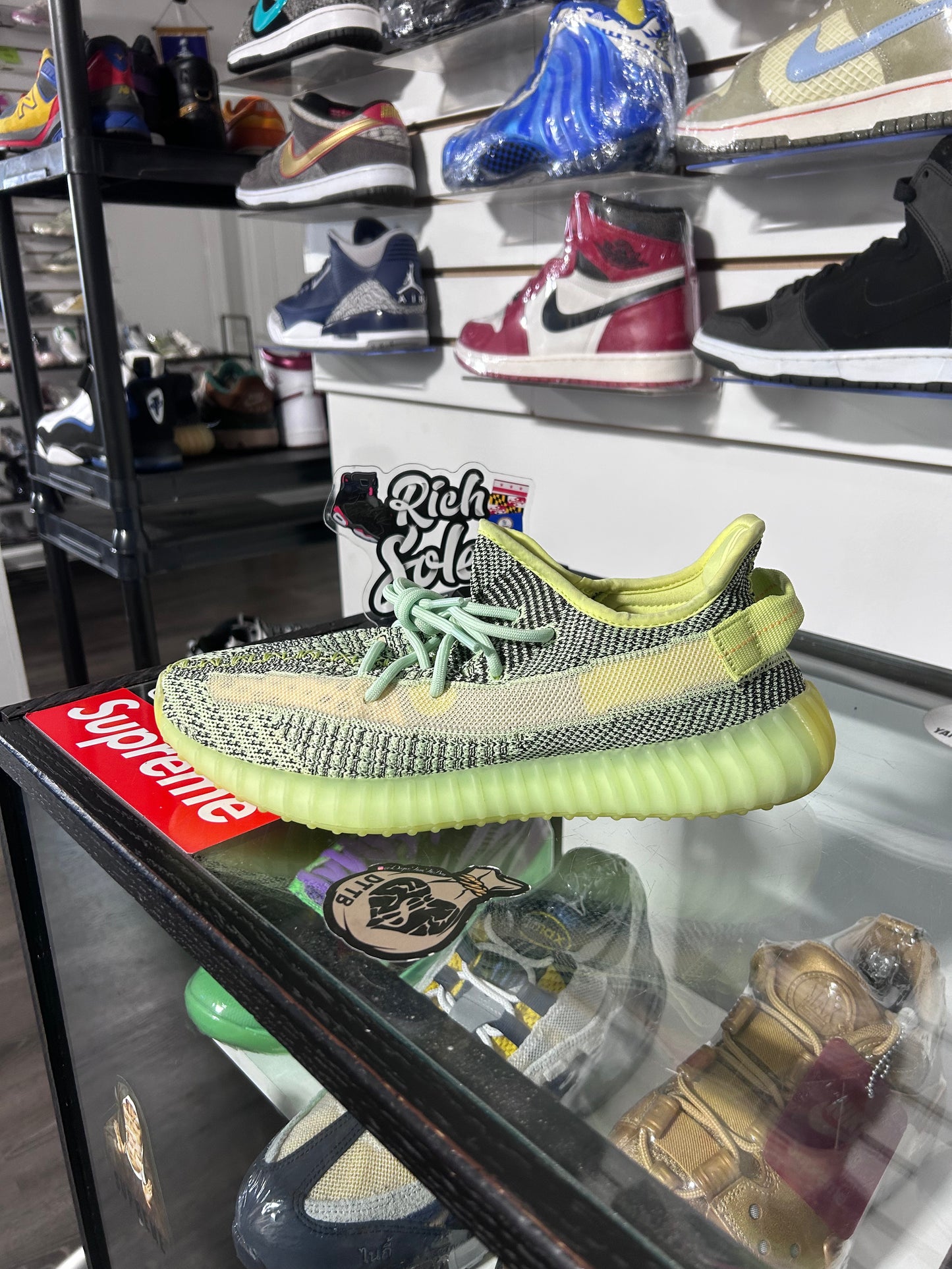 Yeezyreel 350 V2 ‘Reflective’