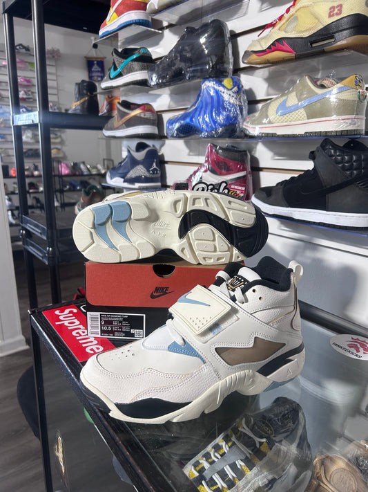Diamond Turf ‘Must Be the Money’