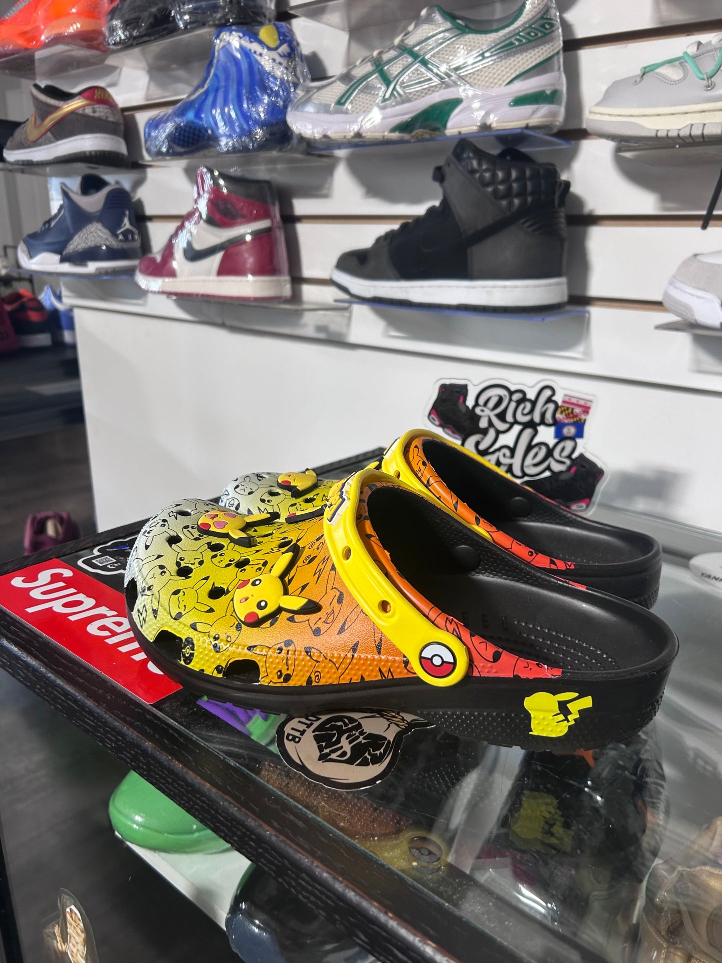 Pikachu Clogs