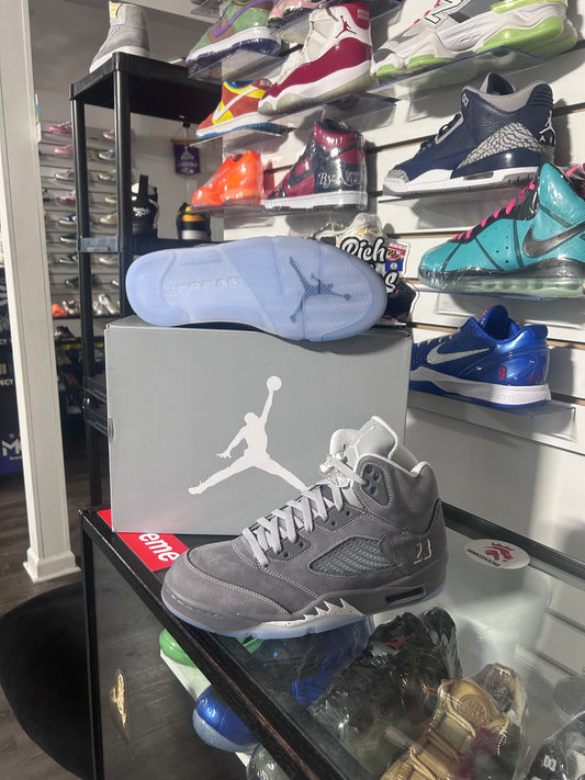 Wolf Grey 5’s